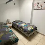 Mas Le Corbery 公寓 拉让帖特